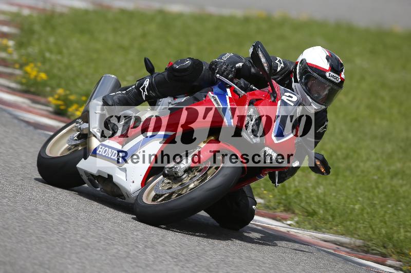 /Archiv-2024/29 12.06.2024 MOTO.CH Track Day ADR/Gruppe gelb/29